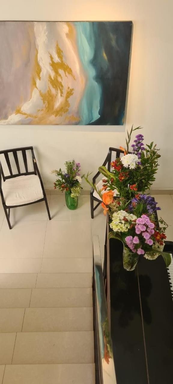 Lotus Colombo Guesthouse Екстериор снимка