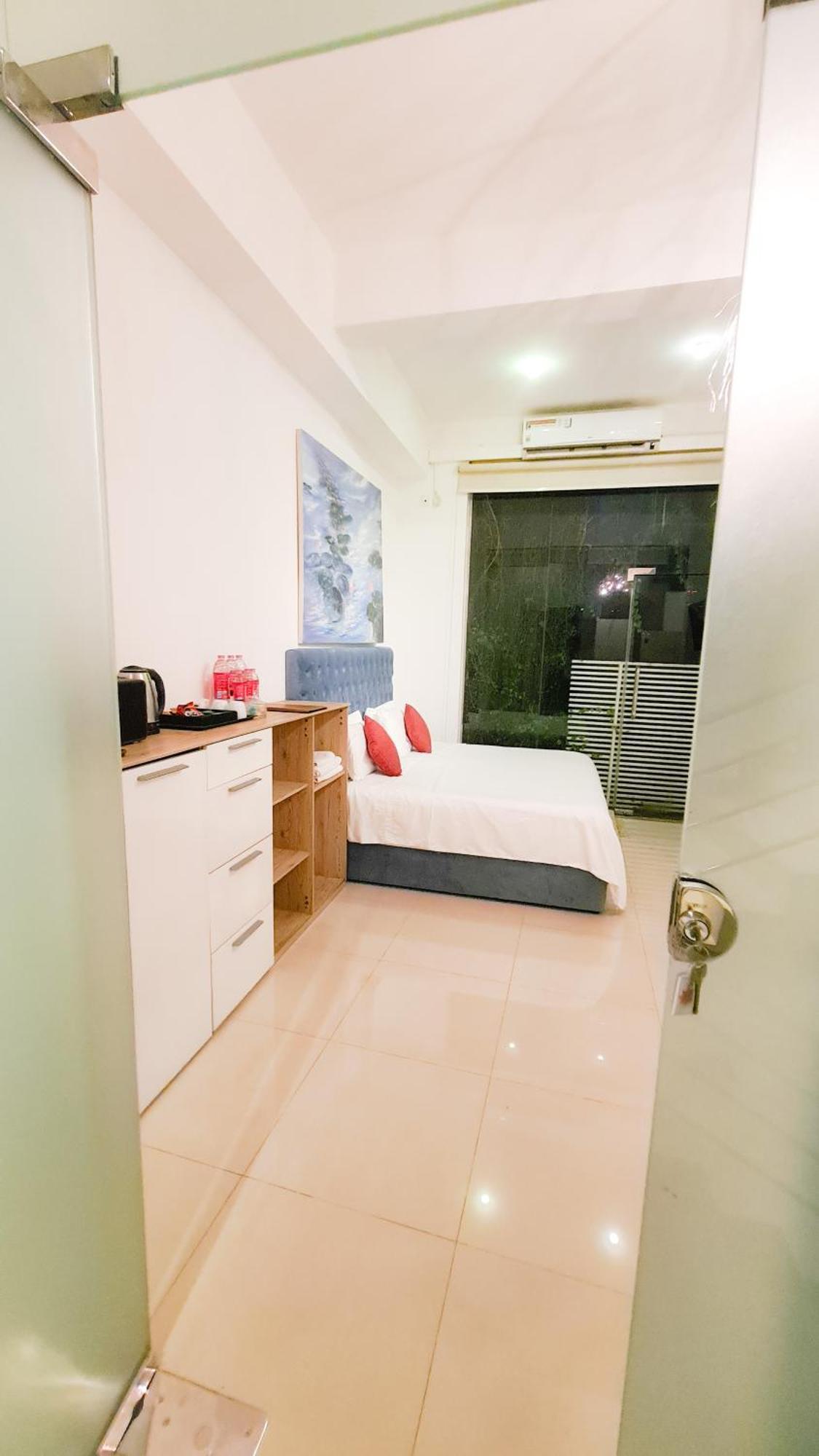 Lotus Colombo Guesthouse Екстериор снимка