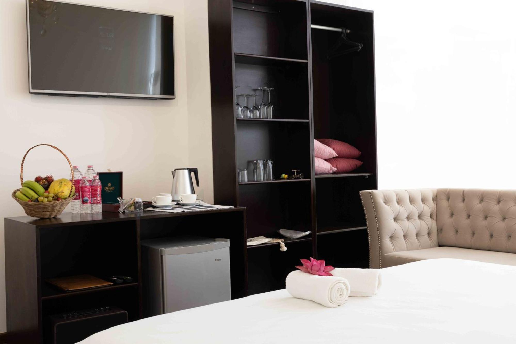Lotus Colombo Guesthouse Екстериор снимка